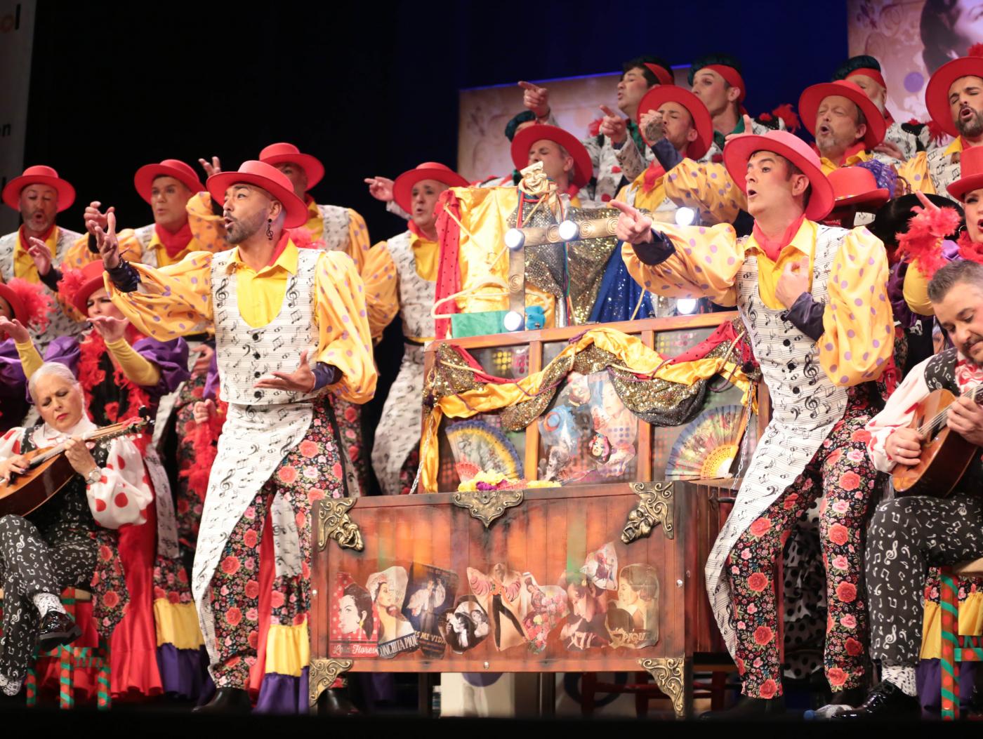 Foto de -- El baúl de la Piquer -- en el Gran Teatro Falla