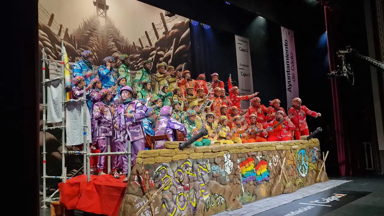 Foto de -- ¡Qué orgullo de coro -- en el Gran Teatro Falla